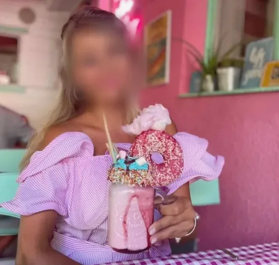 Ayse, 35
