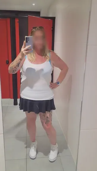 Hannah, 39