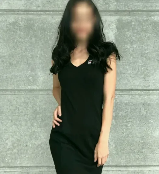 Helena, 32