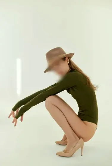 Miriam, 30