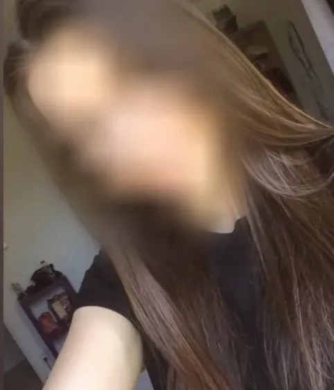 Sandra, 28