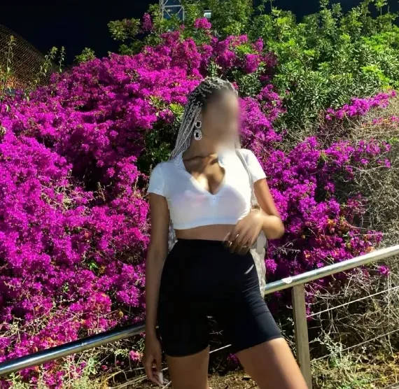 Sina, 36