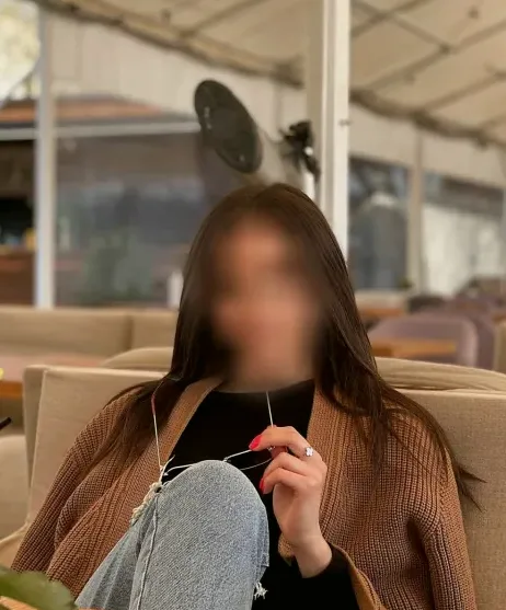 Svenja, 26