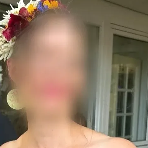 Zeynep, 40